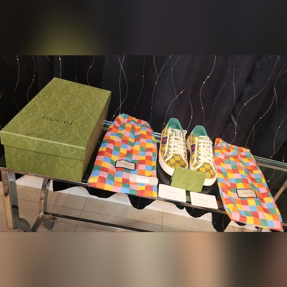 Gucci Yellow and Green Logo Sneakers - Picture 8 of 10